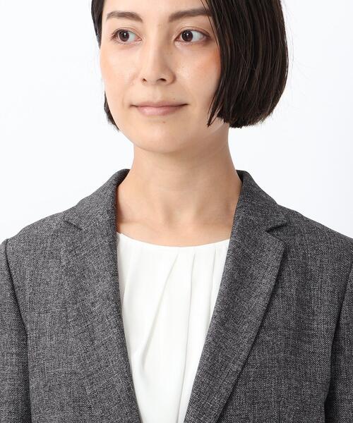 UNTITLED（アンタイトル）の「◆グラシエシャークテーラードジャケット【洗える】（スーツジャケット・レディース・ダークブラウン系3/ブルー系3/ブラック系3・01/03/02）」の15枚目の写真