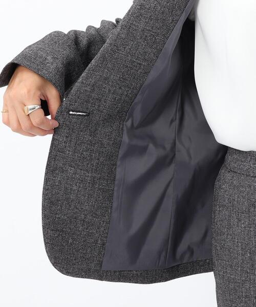 UNTITLED（アンタイトル）の「◆グラシエシャークテーラードジャケット【洗える】（スーツジャケット・レディース・ダークブラウン系3/ブルー系3/ブラック系3・01/03/02）」の13枚目の写真