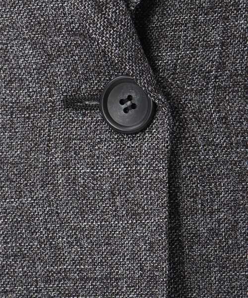 UNTITLED（アンタイトル）の「◆グラシエシャークテーラードジャケット【洗える】（スーツジャケット・レディース・ダークブラウン系3/ブルー系3/ブラック系3・01/03/02）」の11枚目の写真