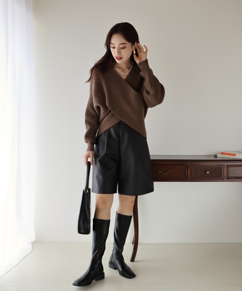 BLUEEAST(ブルーイースト)の「タックショートパンツ(その他パンツ・レディース・ブラック/ブラウン/アイボリー/ダークブラウン/アイボリー系/ブラック系/ベージュ系・MEDIUM/SMALL/LARGE)」の9枚目の写真