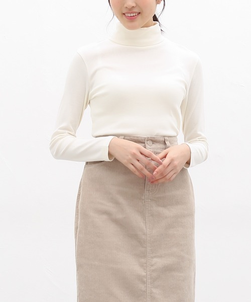 Honeys（ハニーズ）の「フライスタートル（Tシャツ/カットソー・レディース・ダークグリーン/オレンジ/アイボリー/マスタード/モカ/杢グレー/ボルドー/ブラック・LL/S/M/L）」の2枚目の写真