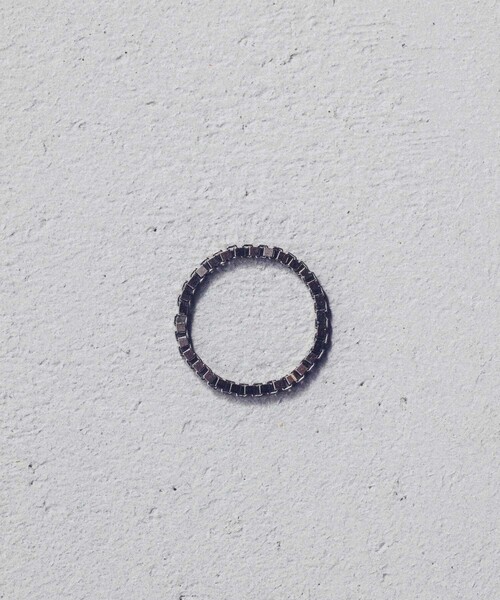 and cloud（アンドクラウド）の「Venetian Chain Ring（リング・レディース・イエローゴールド/ブラック/シルバー・S/L/M）」の2枚目の写真