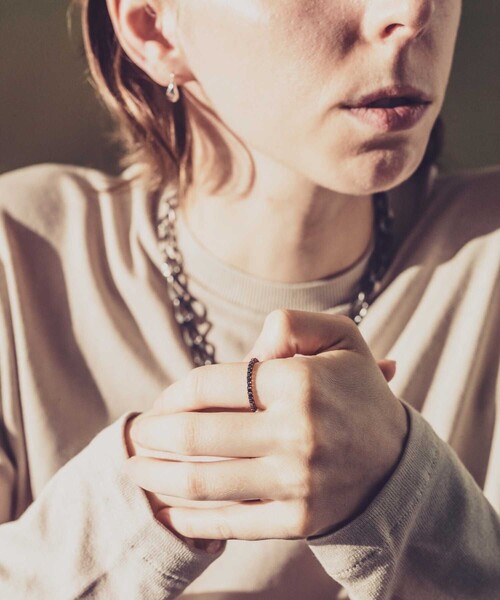 and cloud（アンドクラウド）の「Venetian Chain Ring（リング・レディース・イエローゴールド/ブラック/シルバー・S/L/M）」の12枚目の写真