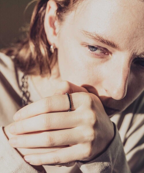 and cloud（アンドクラウド）の「Venetian Chain Ring（リング・レディース・イエローゴールド/ブラック/シルバー・S/L/M）」の9枚目の写真