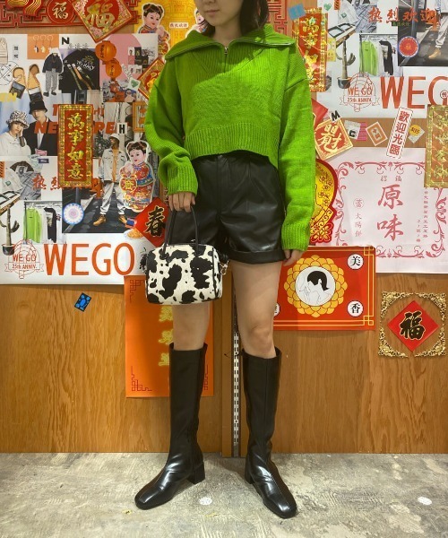 WEGO（ウィゴー）の「WEGO/フェイクレザーショートパンツ（その他パンツ・レディース・ブラック/ダークグリーン/オフホワイト・FREE）」の7枚目の写真
