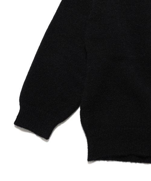 ADAM ET ROPE'(アダムエロペ)の「オーバーサイズ ローゲージクルーネックカーディガン(カーディガン/ボレロ・メンズ・ブラック/ベージュ/ライトグリーン/ブルー系その他6・M/L)」の20枚目の写真