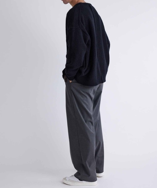 ADAM ET ROPE'(アダムエロペ)の「オーバーサイズ ローゲージクルーネックカーディガン(カーディガン/ボレロ・メンズ・ブラック/ベージュ/ライトグリーン/ブルー系その他6・M/L)」の9枚目の写真