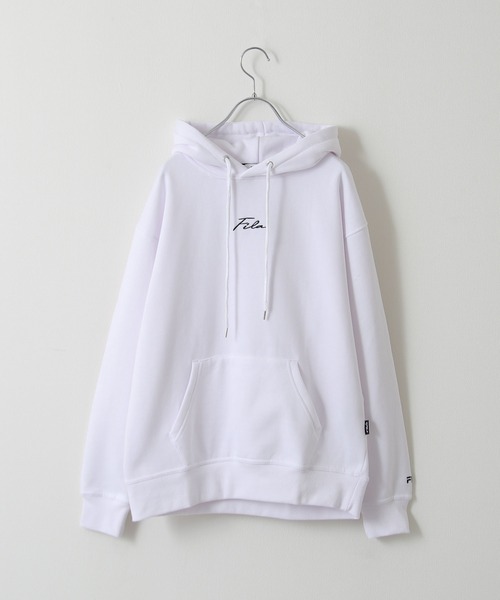 FILA（フィラ）の「【FILA】筆記体刺繍プルオーバーパーカー（パーカー・レディース・ホワイト/ネイビー/ブラック/オートミール/アイボリー系1/ネイビー系/ホワイト系2/ネイビー系1/ブラック系/アイボリー系2/ホワイト系3/アイボリー系3/ホワイト系4/アイボリー系4/ネイビー系2/ホワイト系/アイボリー系/ホワイト系1・MEDIUM/LARGE/X-LARGE）」の2枚目の写真