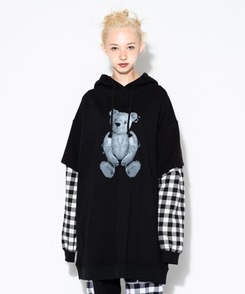 Candy Stripper（キャンディストリッパー）の「PLUSH BEAR LAYERED HOODIE（パーカー・レディース・ブラック/ブラック系その他/ブラウン・2）」の2枚目の写真
