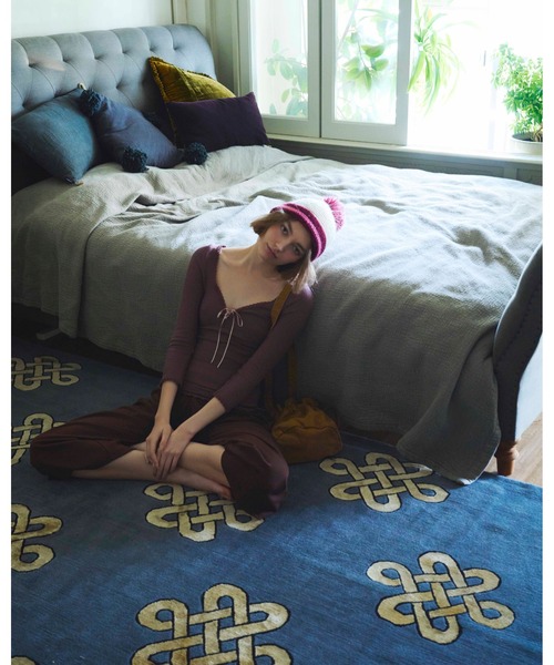 AMPHI（アンフィ）の「シンプルスムース　パジャマ（セットアップ）（ルームウェア/パジャマ・レディース・ブラウン/ブルー・MEDIUM/LARGE）」の8枚目の写真