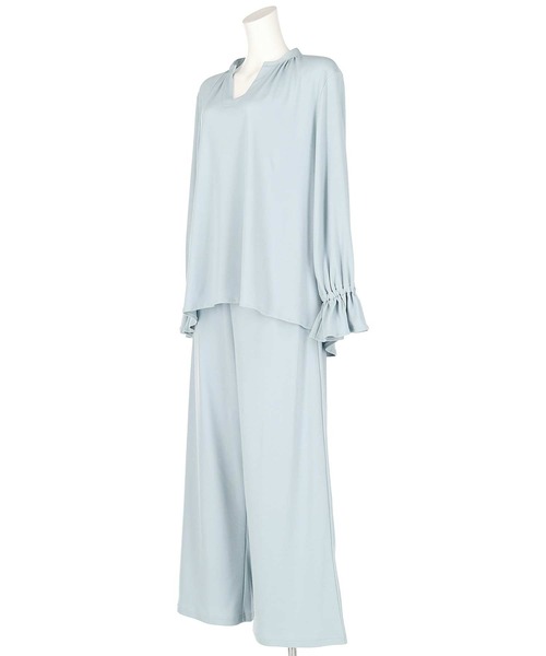 AMPHI（アンフィ）の「シンプルスムース　パジャマ（セットアップ）（ルームウェア/パジャマ・レディース・ブラウン/ブルー・MEDIUM/LARGE）」の4枚目の写真