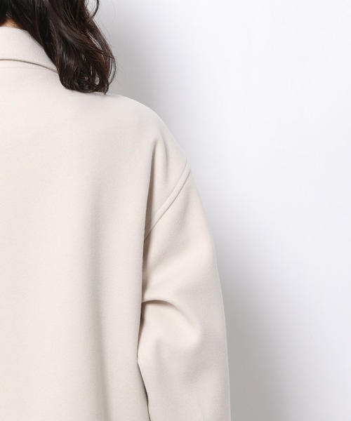 LAKOLE(ラコレ)の「ウーリーテックショールカラーコート / 953533(チェスターコート・レディース・ライトグレー/ダークブラウン/サンドグレー・SMALL/MEDIUM)」の22枚目の写真