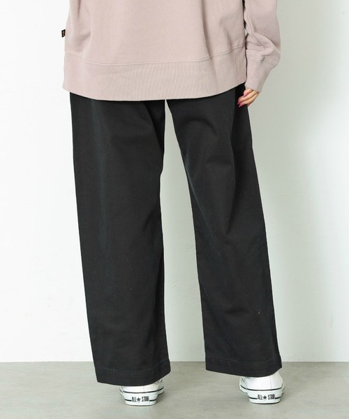 Alpha Industries(アルファインダストリーズ)の「ワイドベイカーパンツ(チノパンツ・レディース・ブラック/オリーブ・SMALL/MEDIUM)」の18枚目の写真