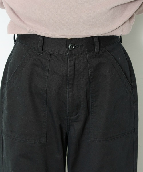 Alpha Industries(アルファインダストリーズ)の「ワイドベイカーパンツ(チノパンツ・レディース・ブラック/オリーブ・SMALL/MEDIUM)」の11枚目の写真