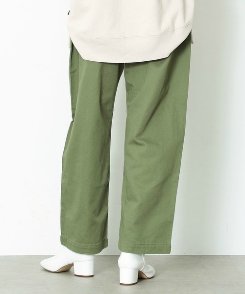 Alpha Industries(アルファインダストリーズ)の「ワイドベイカーパンツ(チノパンツ・レディース・ブラック/オリーブ・SMALL/MEDIUM)」の20枚目の写真
