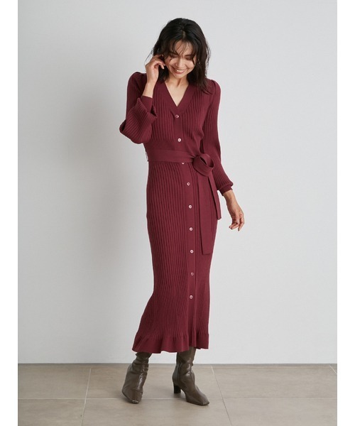 SNIDEL（スナイデル）の「Sustainableフロントボタンニットワンピース（ワンピース・レディース・ベージュ/ワインレッド/ブラック・FREE）」の19枚目の写真