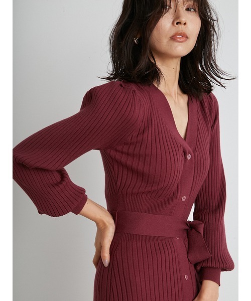 SNIDEL（スナイデル）の「Sustainableフロントボタンニットワンピース（ワンピース・レディース・ベージュ/ワインレッド/ブラック・FREE）」の22枚目の写真