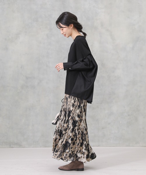 Acuta（アクータ）の「ＴＲ切替バンザイスリーブカットソー（Tシャツ/カットソー・レディース・ブラック/カーキ・FREE）」の11枚目の写真