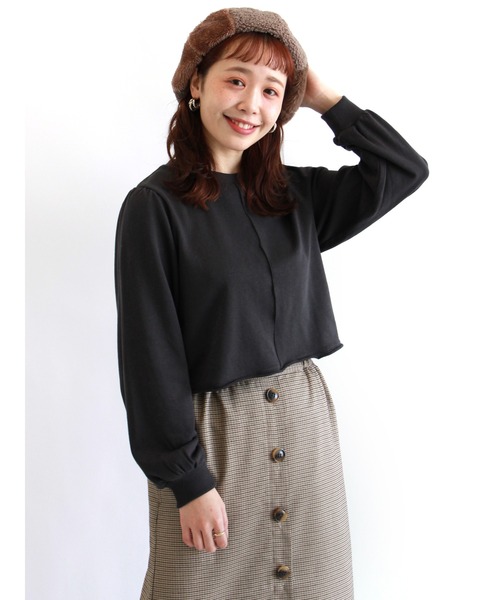 ehka sopo(エヘカソポ)の「バックリボンショート丈トレーナー セットアップ可能(Tシャツ/カットソー・レディース・チャコール/ベージュ/キナリ・フリ-)」の3枚目の写真