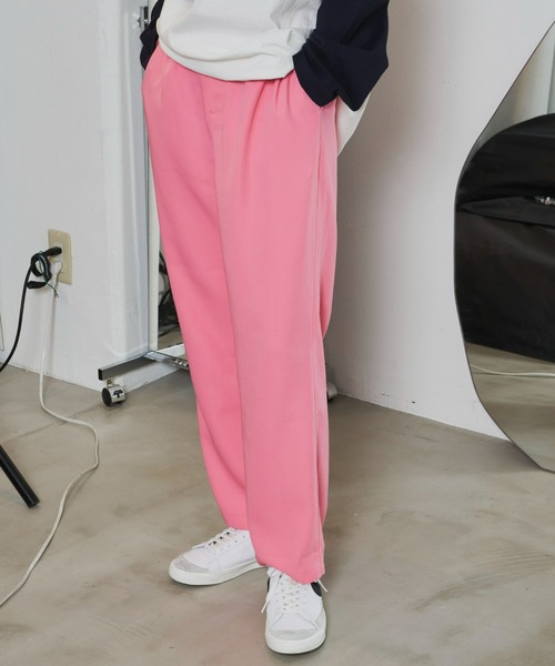 Auntie Rosa Holiday(アンティローザホリデー)の「ツータックテーパードパンツ / サイズ展開あり(スラックス・レディース・ブラック/ブルー/ピンク・SMALL/MEDIUM)」の9枚目の写真