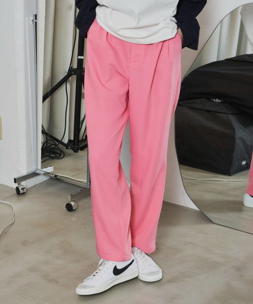 Auntie Rosa Holiday(アンティローザホリデー)の「ツータックテーパードパンツ / サイズ展開あり(スラックス・レディース・ブラック/ブルー/ピンク・SMALL/MEDIUM)」の11枚目の写真