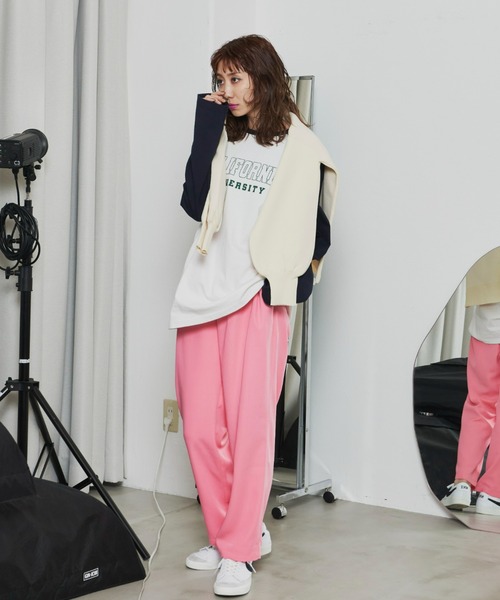 Auntie Rosa Holiday(アンティローザホリデー)の「ツータックテーパードパンツ / サイズ展開あり(スラックス・レディース・ブラック/ブルー/ピンク・SMALL/MEDIUM)」の18枚目の写真