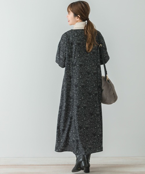 URBAN RESEARCH Sonny Label（アーバンリサーチサニーレーベル）の「ハンドライティングプリントワンピース（ワンピース・レディース・ブラック/ベージュ・FREE）」の20枚目の写真
