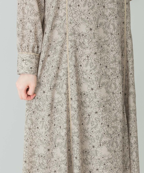 URBAN RESEARCH Sonny Label（アーバンリサーチサニーレーベル）の「ハンドライティングプリントワンピース（ワンピース・レディース・ブラック/ベージュ・FREE）」の4枚目の写真