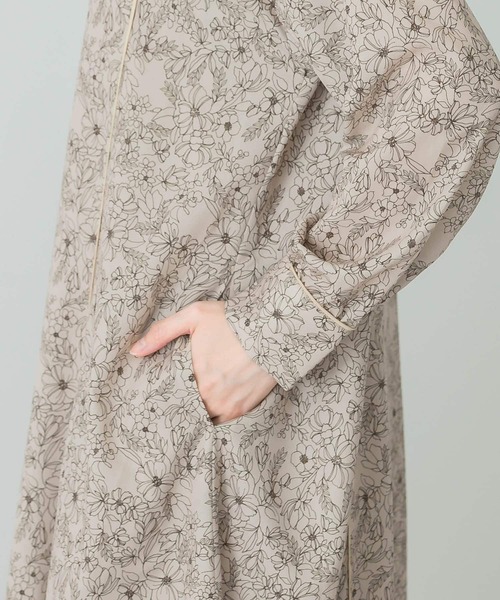 URBAN RESEARCH Sonny Label（アーバンリサーチサニーレーベル）の「ハンドライティングプリントワンピース（ワンピース・レディース・ブラック/ベージュ・FREE）」の7枚目の写真