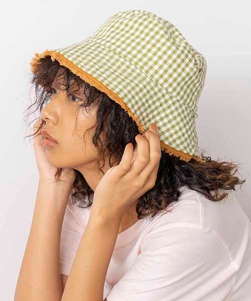 Casselini(キャセリーニ)の「Casselini(キャセリーニ)リバーシブルバケットハット(ハット・レディース・ブラック/アイボリー/キャメル・FREE)」の6枚目の写真