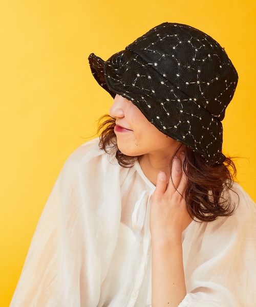 HELLO.SANFRANCISCO(ハローサンフランシスコ)の「【HELLO.SANFRANCISCO】透かしフラワーバケットハット(ハット・レディース・ブラック/ブルー・ONE SIZE)」の4枚目の写真