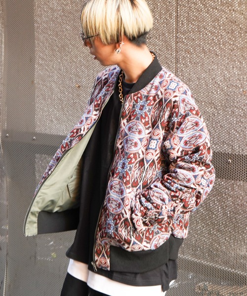 VENCEEXCHANGE（ヴァンスエクスチェンジ）の「リバーシブルビッグシルエットMA-1　　　ミリタリー/フライトジャケット/ゴブラン/オーバーサイズ（MA-1・メンズ・ブラック/オリーブ・M/L）」の6枚目の写真