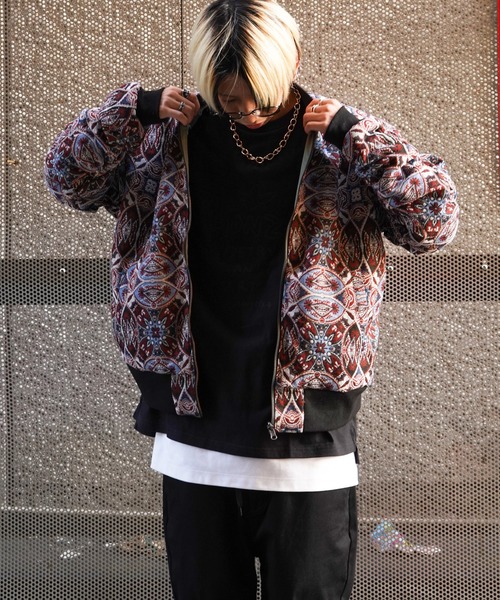 VENCEEXCHANGE（ヴァンスエクスチェンジ）の「リバーシブルビッグシルエットMA-1　　　ミリタリー/フライトジャケット/ゴブラン/オーバーサイズ（MA-1・メンズ・ブラック/オリーブ・M/L）」の11枚目の写真