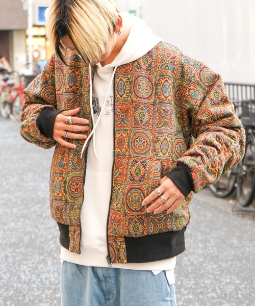 VENCEEXCHANGE（ヴァンスエクスチェンジ）の「リバーシブルビッグシルエットMA-1　　　ミリタリー/フライトジャケット/ゴブラン/オーバーサイズ（MA-1・メンズ・ブラック/オリーブ・M/L）」の12枚目の写真