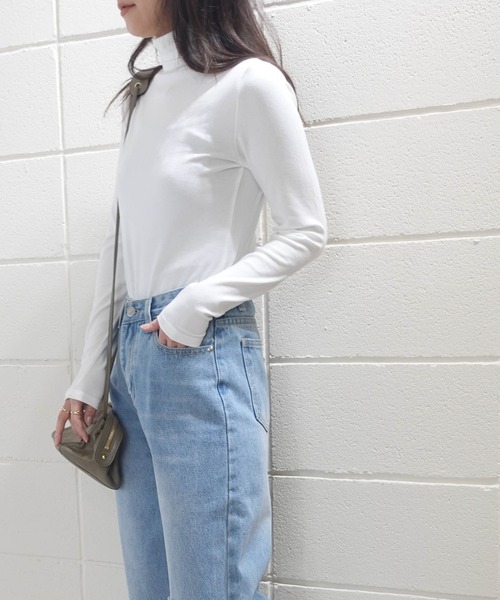 RR TOKYO（アールアールトウキョウ）の「コンフォートハイネック（Tシャツ/カットソー・レディース・ブラック/ベージュ/アイボリー/ブラウン/グレー・FREE）」の10枚目の写真