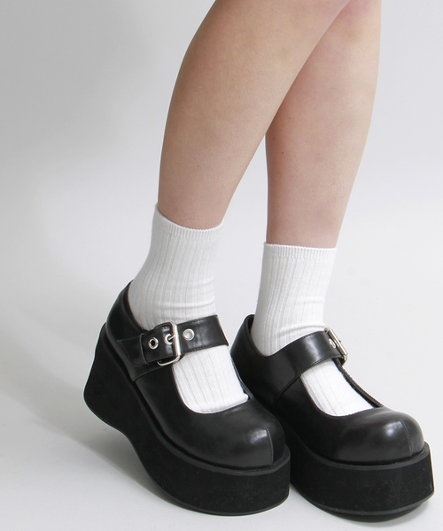 WEGO（ウィゴー）の「WEGO/ボリュームパンプス（パンプス・レディース・ホワイト/ブラック・LARGE/MEDIUM）」の2枚目の写真