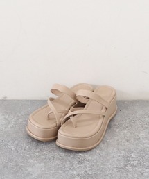 厚底ラインサンダル