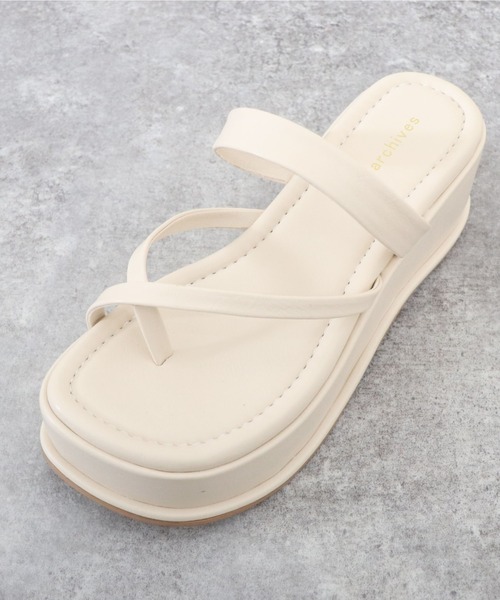 archives（アルシーヴ）の「厚底ラインサンダル（サンダル・レディース・ブラック/ベージュ/アイボリー・MEDIUM/LARGE）」の10枚目の写真