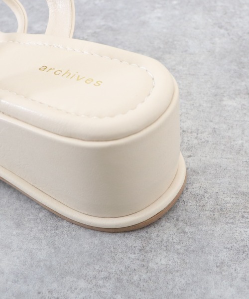 archives（アルシーヴ）の「厚底ラインサンダル（サンダル・レディース・ブラック/ベージュ/アイボリー・MEDIUM/LARGE）」の8枚目の写真