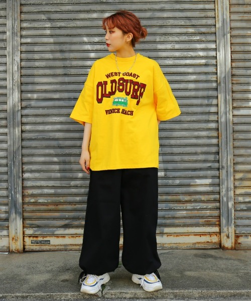 SPINNS（スピンズ）の「【ビッグシルエット】OLDSURF刺繍ロゴビッグTシャツ（Tシャツ/カットソー・メンズ・レッド/サックスブルー/ホワイト/イエロー/グリーン・ONESIZE）」の5枚目の写真