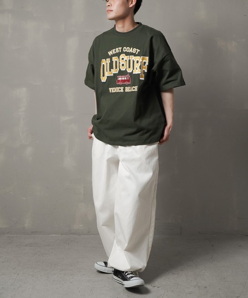 SPINNS（スピンズ）の「【ビッグシルエット】OLDSURF刺繍ロゴビッグTシャツ（Tシャツ/カットソー・メンズ・レッド/サックスブルー/ホワイト/イエロー/グリーン・ONESIZE）」の3枚目の写真