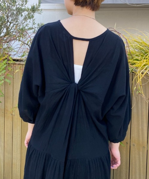 CIAOPANIC（チャオパニック）の「バックツイストティアードワンピース（ワンピース・レディース・ブラック/グリーン・FREE）」の3枚目の写真