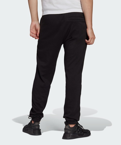 adidas（アディダス）の「アディカラー スピナー スウェット