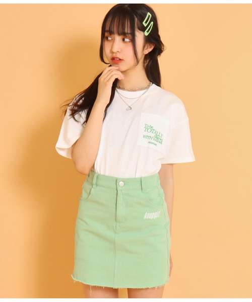 ANAP GiRL(アナップガール)の「ポケットデザインTシャツ(Tシャツ/カットソー・キッズ・ホワイト/イエロー/スミクロ・S/M)」の19枚目の写真