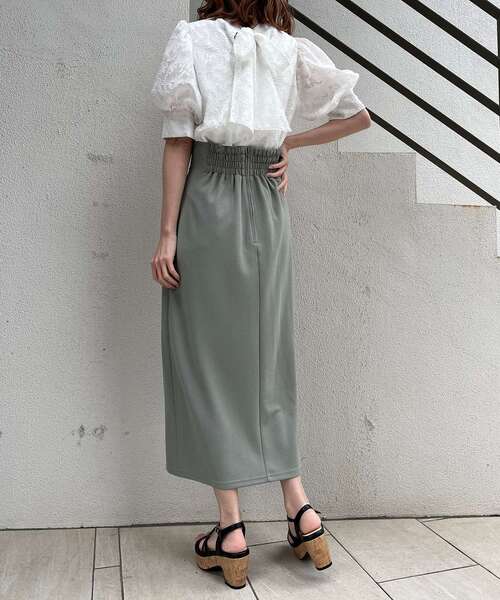 MAJESTIC LEGON（マジェスティックレゴン）の「エアリーバックリボンアソートブラウス（シャツ/ブラウス・レディース・ライトグレー/アイボリー/ホワイト系その他/ブラック系その他・MEDIUM）」の20枚目の写真