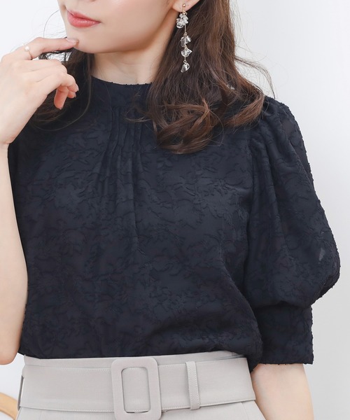 MAJESTIC LEGON（マジェスティックレゴン）の「エアリーバックリボンアソートブラウス（シャツ/ブラウス・レディース・ライトグレー/アイボリー/ホワイト系その他/ブラック系その他・MEDIUM）」の3枚目の写真