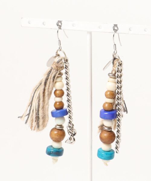 RNA（アールエヌエー）の「E4246 エスニックボーンピアス（ピアス（両耳用）・レディース・ホワイト/ブルー・FREE）」の2枚目の写真