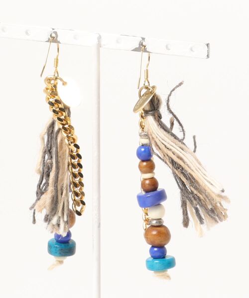 RNA（アールエヌエー）の「E4246 エスニックボーンピアス（ピアス（両耳用）・レディース・ホワイト/ブルー・FREE）」の3枚目の写真