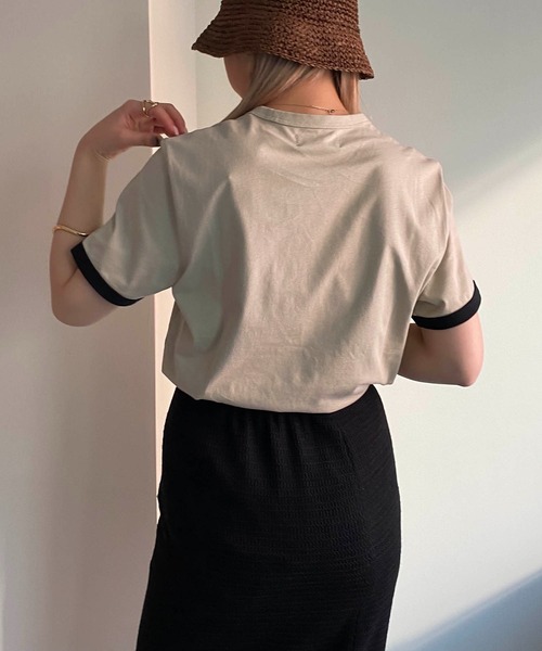 FRED PERRY(フレッドペリー)の「〈WEB限定〉【FRED PERRY/フレッドペリー】バイカラーTシャツ(Tシャツ/カットソー・レディース・グリーン/キャメル・SMALL)」の9枚目の写真