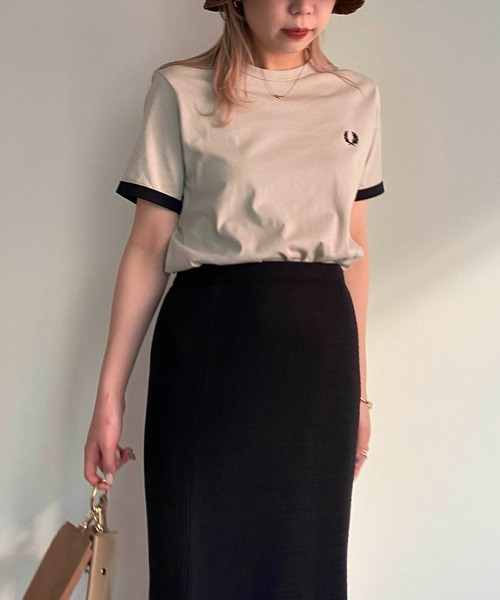 FRED PERRY(フレッドペリー)の「〈WEB限定〉【FRED PERRY/フレッドペリー】バイカラーTシャツ(Tシャツ/カットソー・レディース・グリーン/キャメル・SMALL)」の12枚目の写真